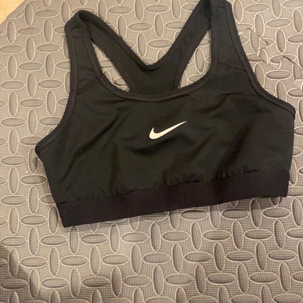 nike bra